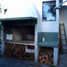 Parrillero con horno de barro
