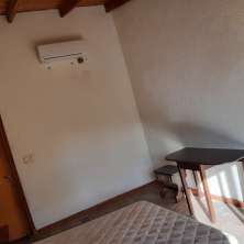 Con A/A y vestidor