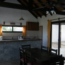 Cocina moderna con barra