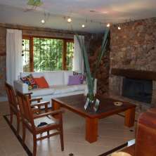 Living con hogar a leña