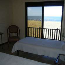 Dormitorio con vistas al mar