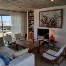 Living con hogar a leña