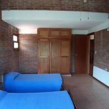 Amplio Dormitorio con placard