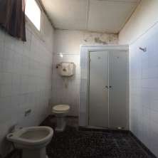 Baño amplio y luminoso