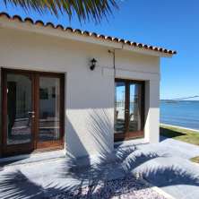Preciosa chalet en venta ubicado frente a la bahía del balneario La Paloma