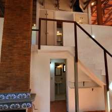 Escaleras a dormitorios planta alta